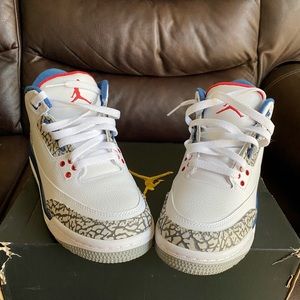 BRAND NEW True Blue Jordan 3s Size 6Y